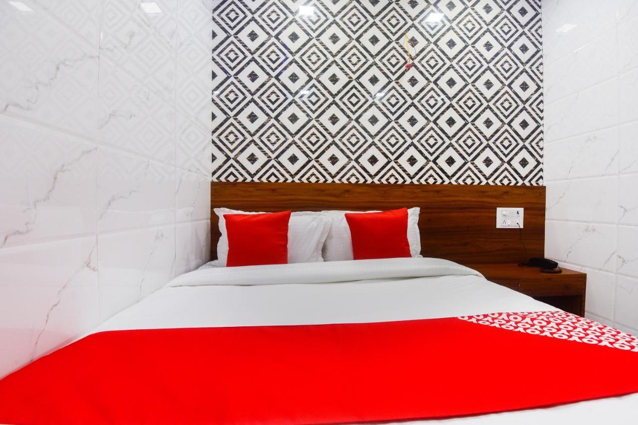 Oyo 63295 T Junction Residency Hotell Mumbai Eksteriør bilde